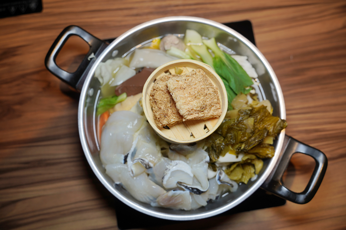 【大滿貫功夫鍋】中壢區公所美食推薦 獨特柳州螺螄鍋/南京老鴨鍋 豬油拌飯/飲料/冰淇淋吃到飽