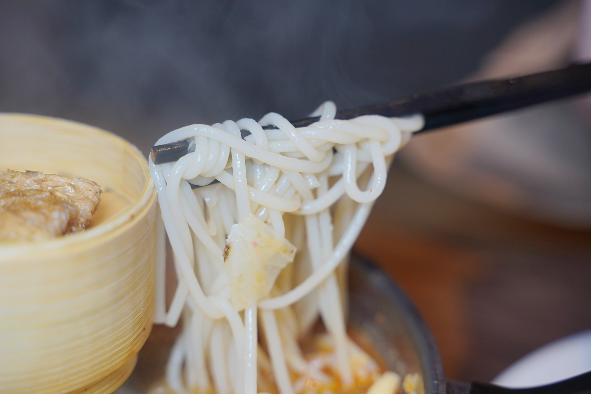 【大滿貫功夫鍋】中壢區公所美食推薦 獨特柳州螺螄鍋/南京老鴨鍋 豬油拌飯/飲料/冰淇淋吃到飽