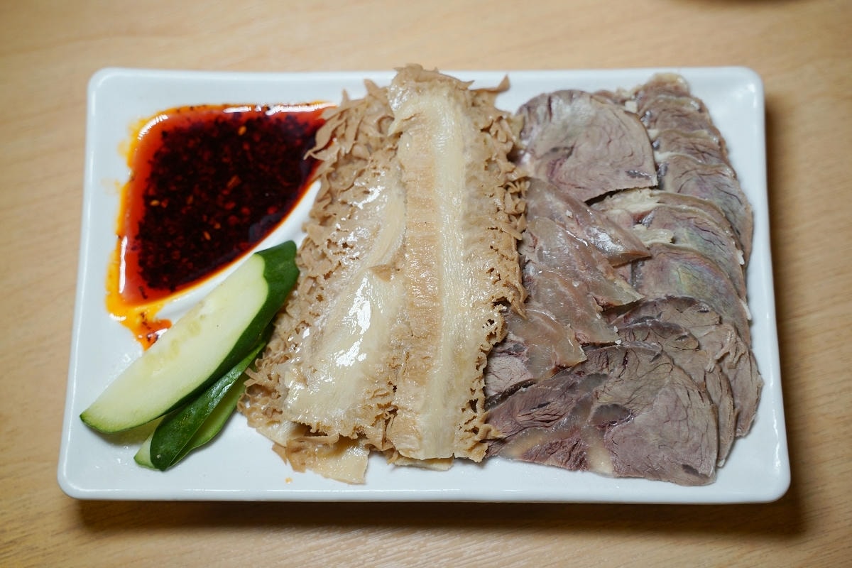 【一面之緣襄楚麵食館五股店】五股在地人推爆的麵店 湖北家鄉味 美味必點牛前腱半筋半肉麵