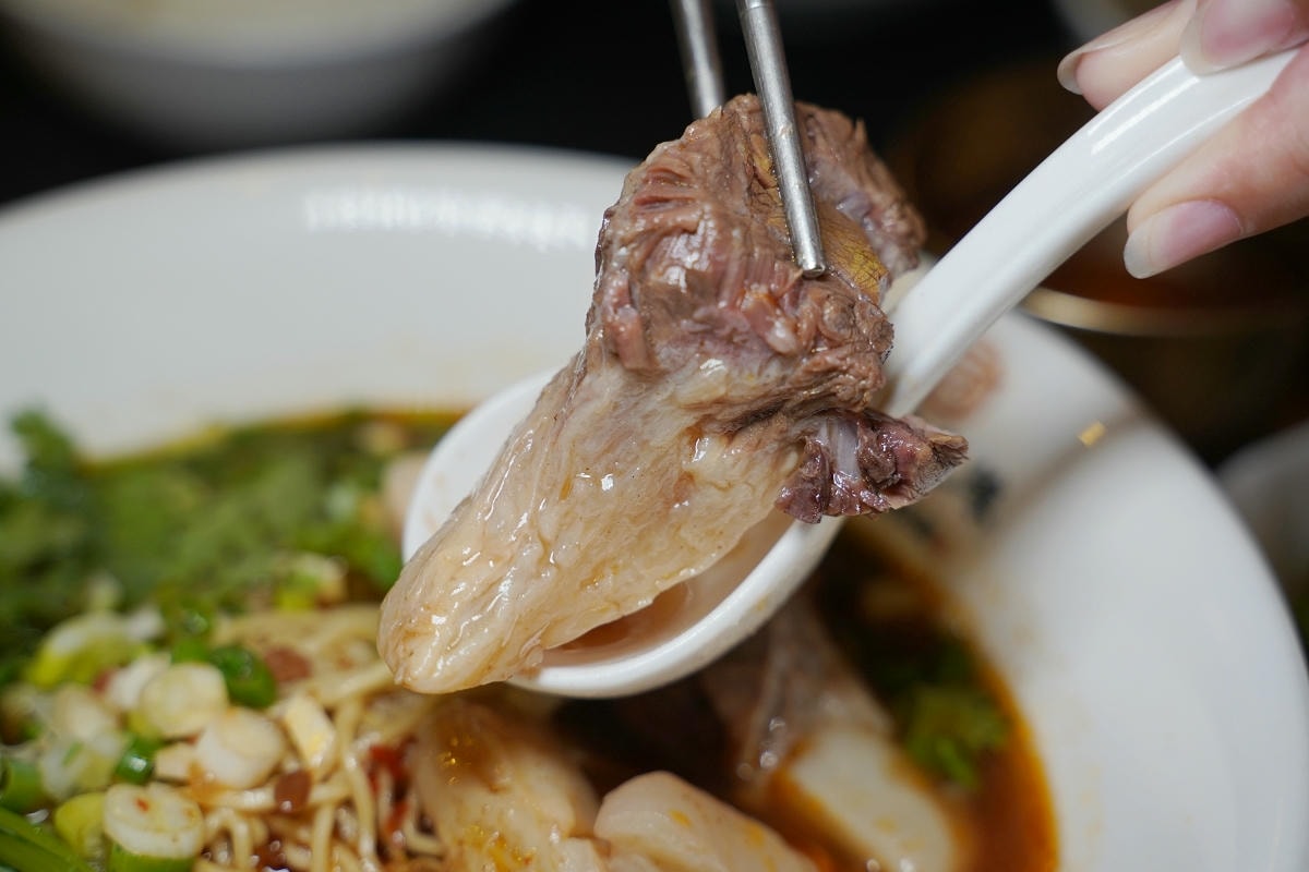 【一面之緣襄楚麵食館五股店】五股在地人推爆的麵店 湖北家鄉味 美味必點牛前腱半筋半肉麵