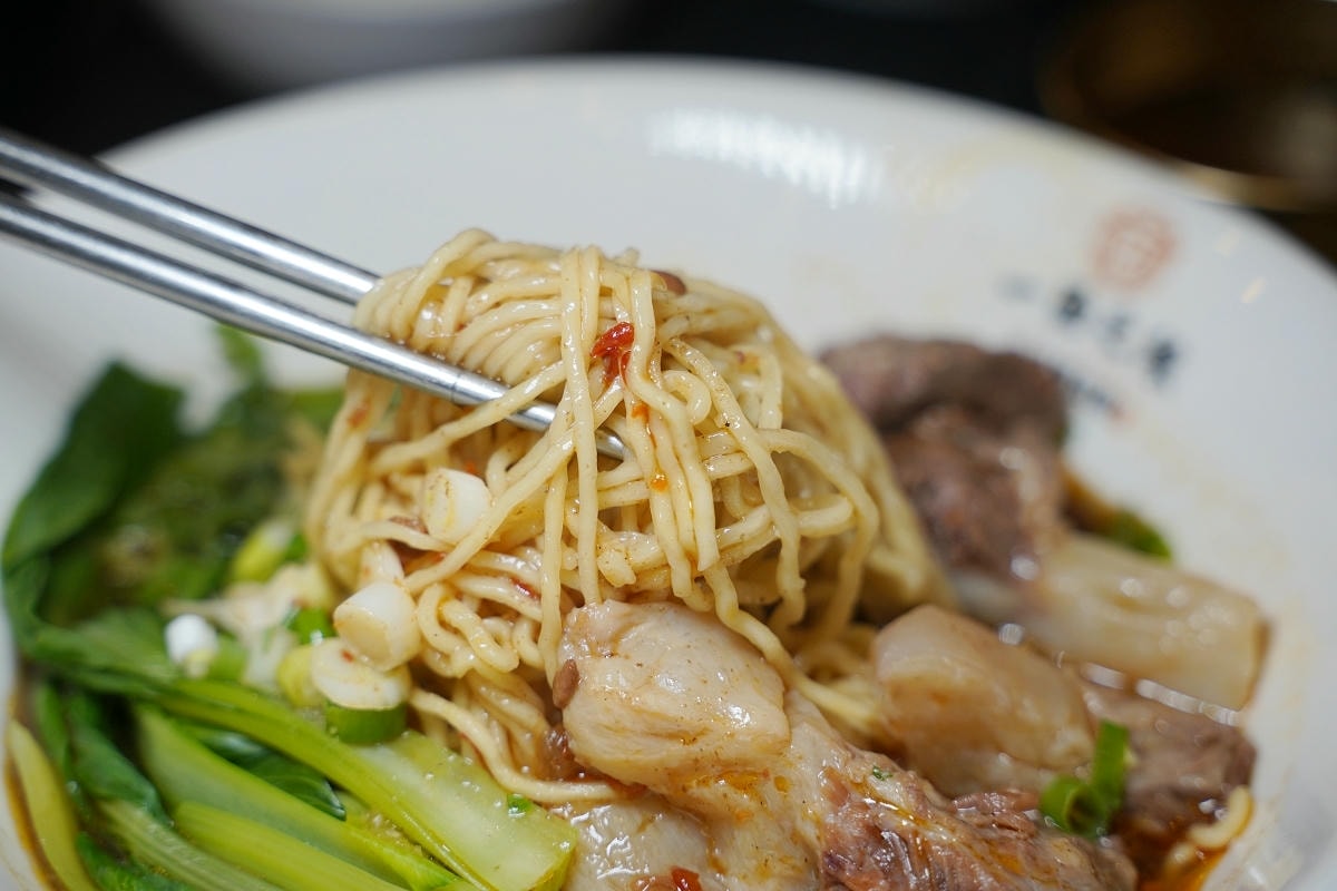 【一面之緣襄楚麵食館五股店】五股在地人推爆的麵店 湖北家鄉味 美味必點牛前腱半筋半肉麵