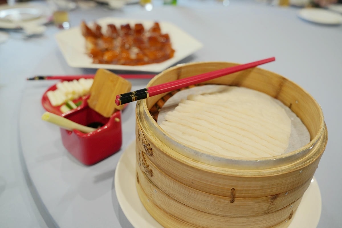 【長春亰華海鮮餐廳】台北中山桌菜料理聚餐餐廳推薦 活體海鮮/烤鴨三吃亰賞鴨/富貴雙味方必點