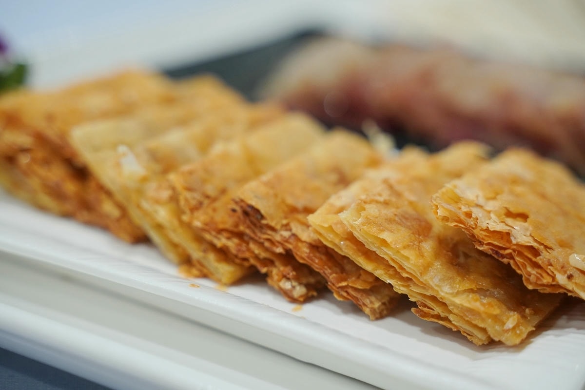 【長春亰華海鮮餐廳】台北中山桌菜料理聚餐餐廳推薦 活體海鮮/烤鴨三吃亰賞鴨/富貴雙味方必點