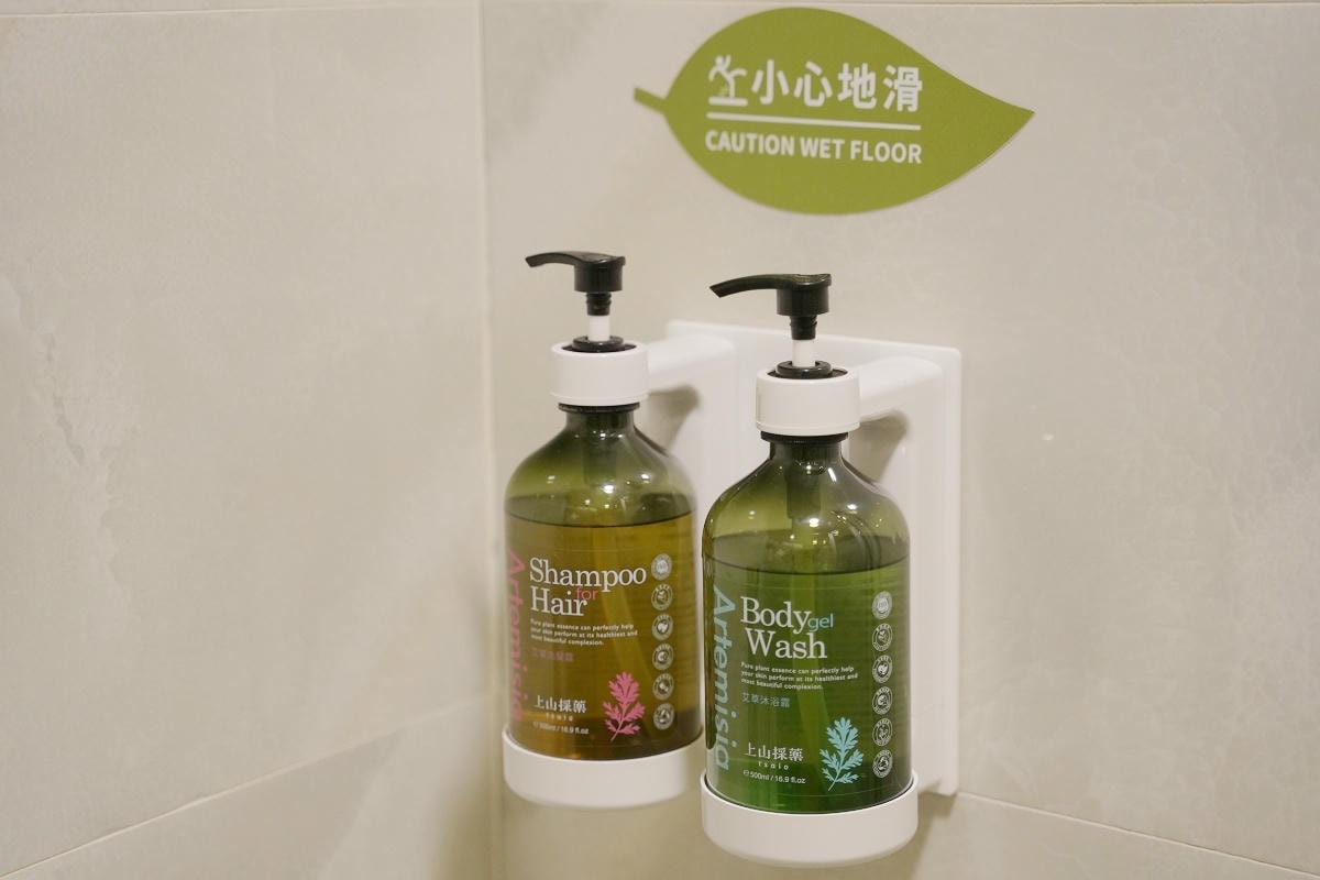 【葉綠宿茶覺旅】台中火車站平價住宿推薦 鄰近宮原眼科/第二市場/一中街夜市 附設地下停車場