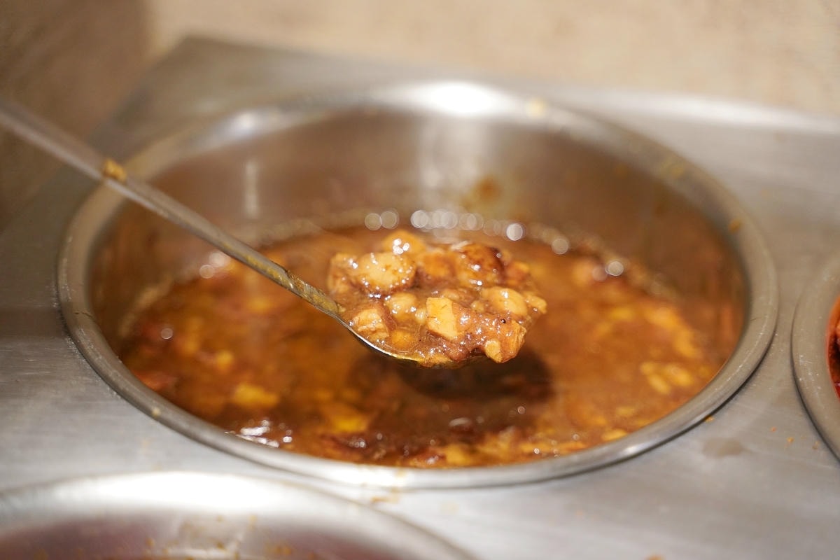 【焱焱燒鍋銅盤鍋物】中和民安街積穗夜市美食推薦 滷肉飯/麻辣鴨血豆腐/飲料豐富自助吧吃到飽