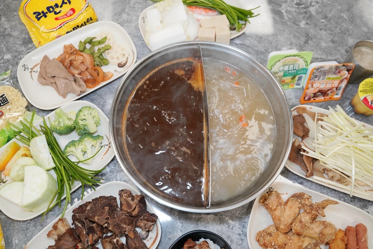 【羊霸天下羊肉爐內壢旗艦店】內壢超人氣火鍋吃到飽餐廳搬新家 豐富自助吧無限量供應通通吃到飽