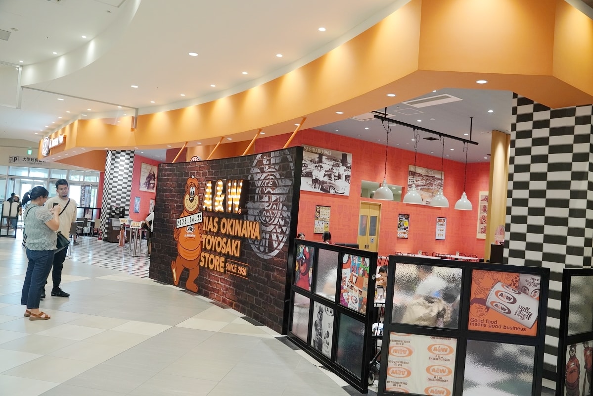 【A&W漢堡iias沖繩豊崎店】DMM水族館美食推薦 沖繩超人氣美式漢堡 麥根沙士免費續杯