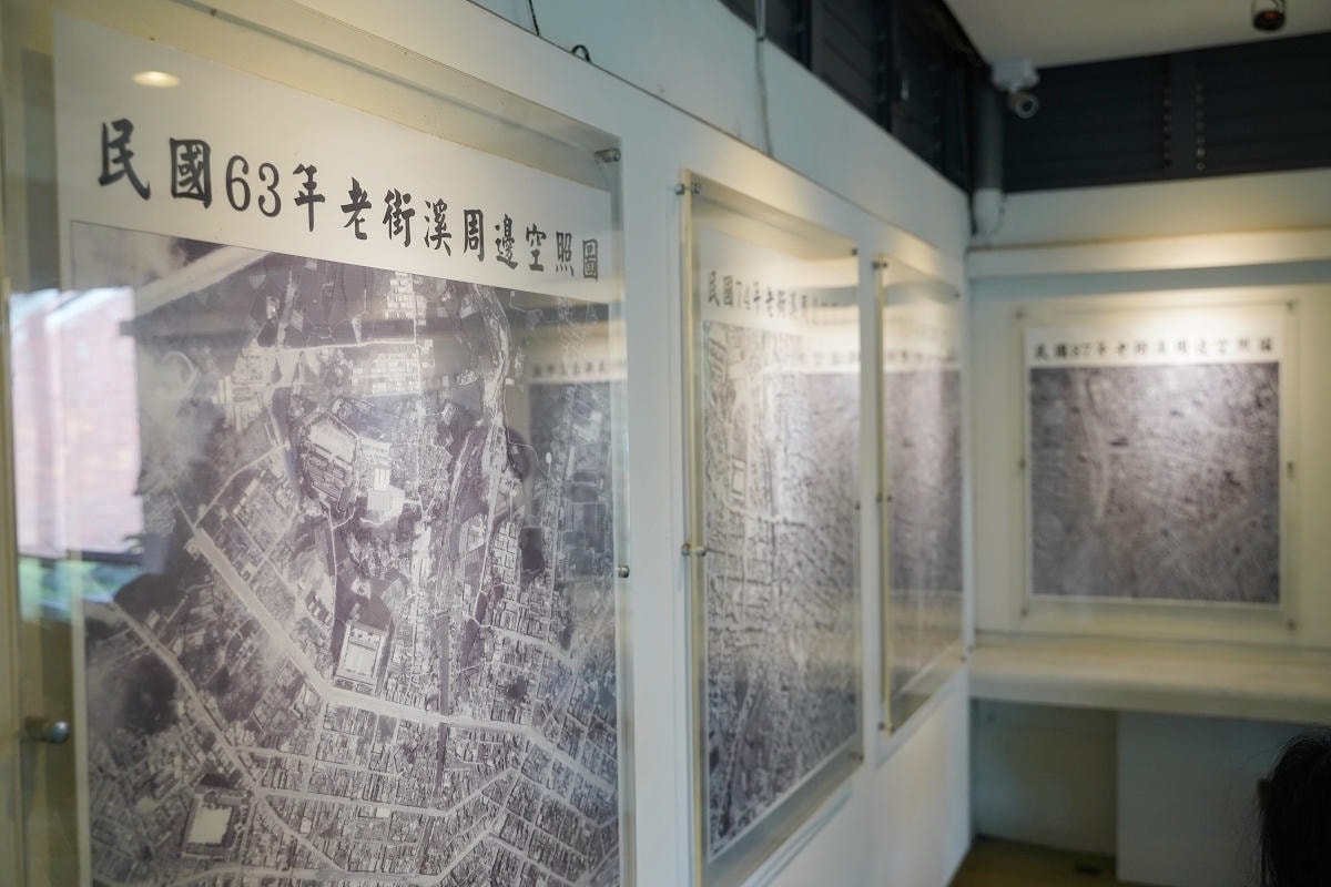 【老街溪河川教育中心】中壢免費景點河川生態教育館 網美必拍彩色水管溜滑梯 磚造客家老屋改建 - 第4張圖 【老街溪河川教育中心】中壢免費景點河川生態教育館 網美必拍彩色水管溜滑梯 磚造客家老屋改建
