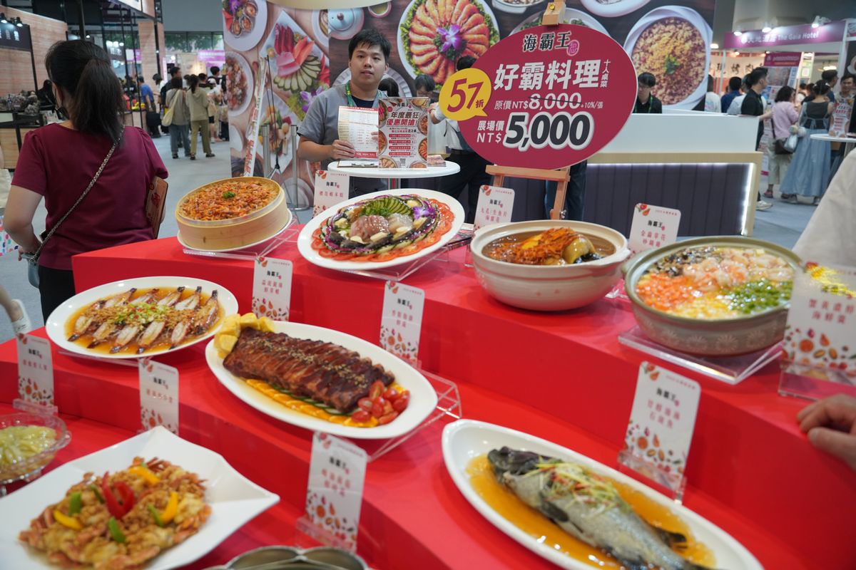 【台灣美食展】全台各地美食名特產一站式購足 知名飯店優惠票券超殺折扣 日本特色美食通通有