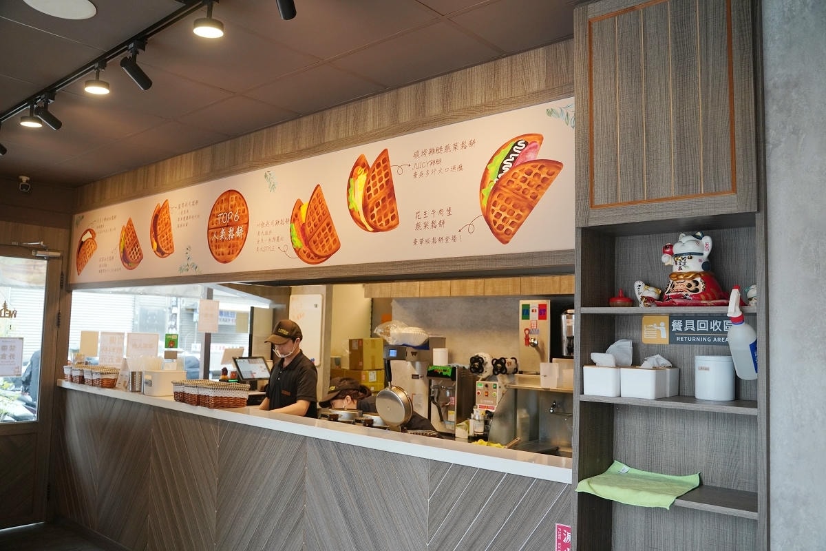 【小木屋鬆餅中壢內壢店】內壢早午餐好選擇 舒適內用環境 鹹甜鬆餅口味選擇多 現點現做下午茶