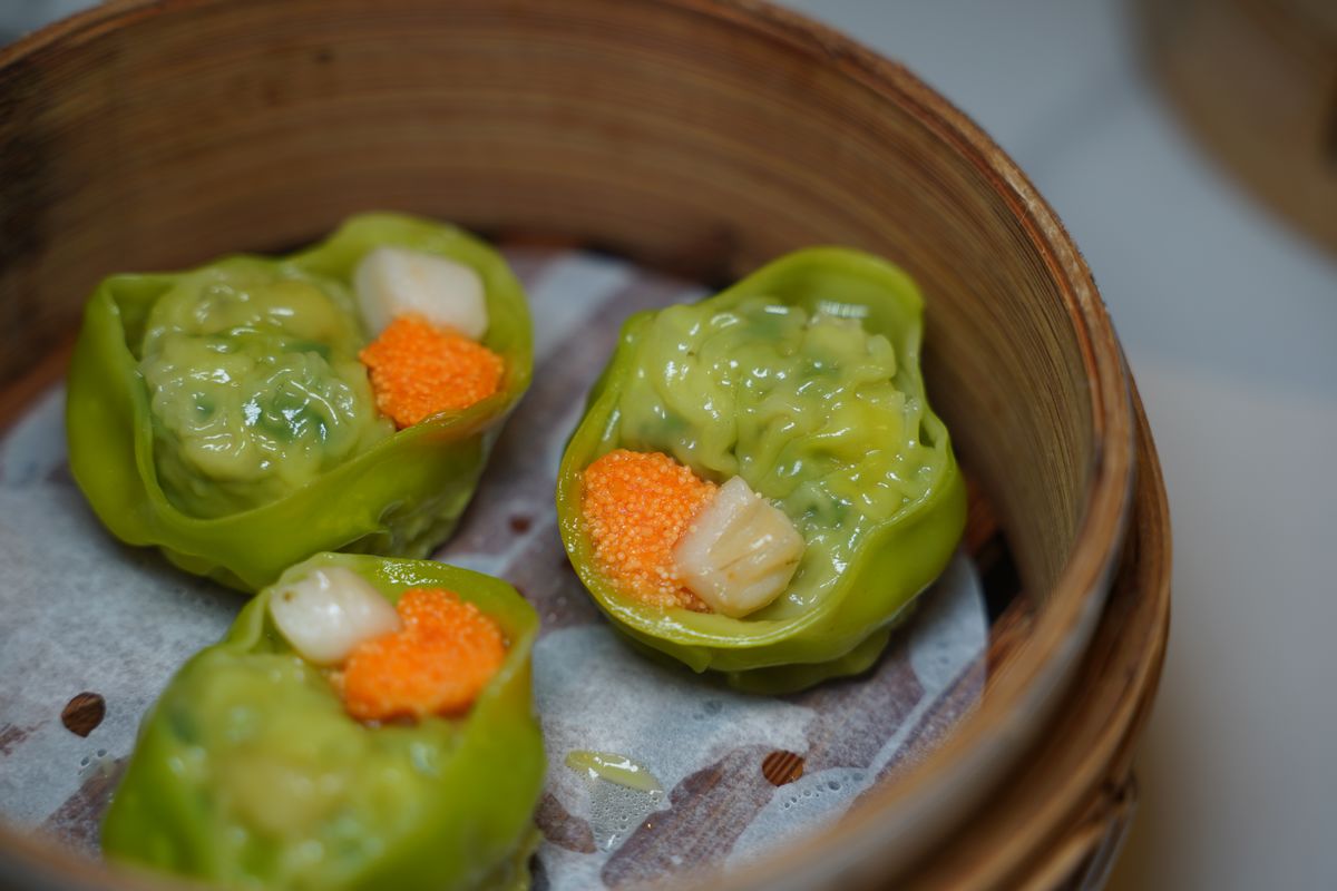 【貍小籠新中式點心專門店】台北迪化街聚餐推薦 大稻埕煙火觀景餐廳首選 霞海城隍廟月老最愛流沙包
