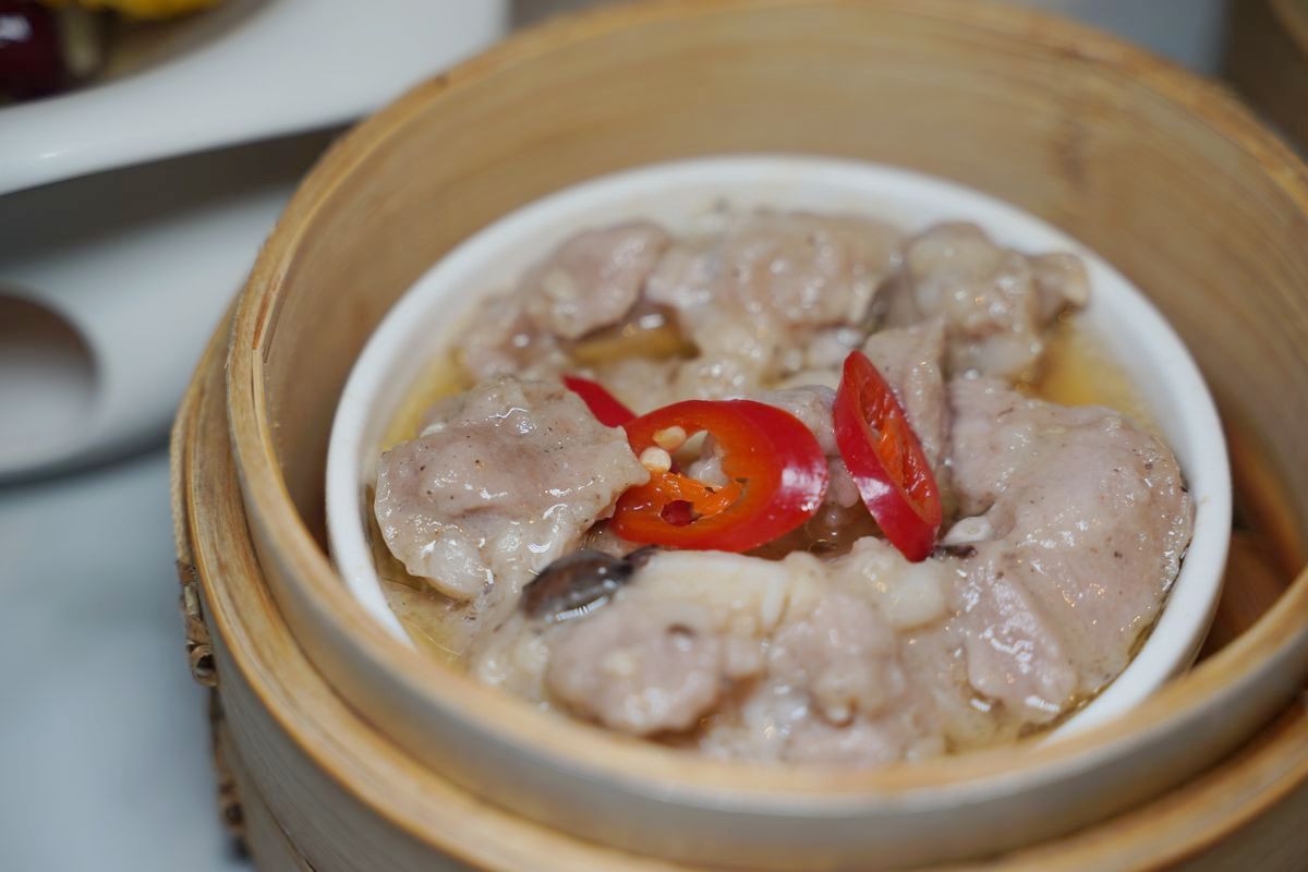 【貍小籠新中式點心專門店】台北迪化街聚餐推薦 大稻埕煙火觀景餐廳首選 霞海城隍廟月老最愛流沙包