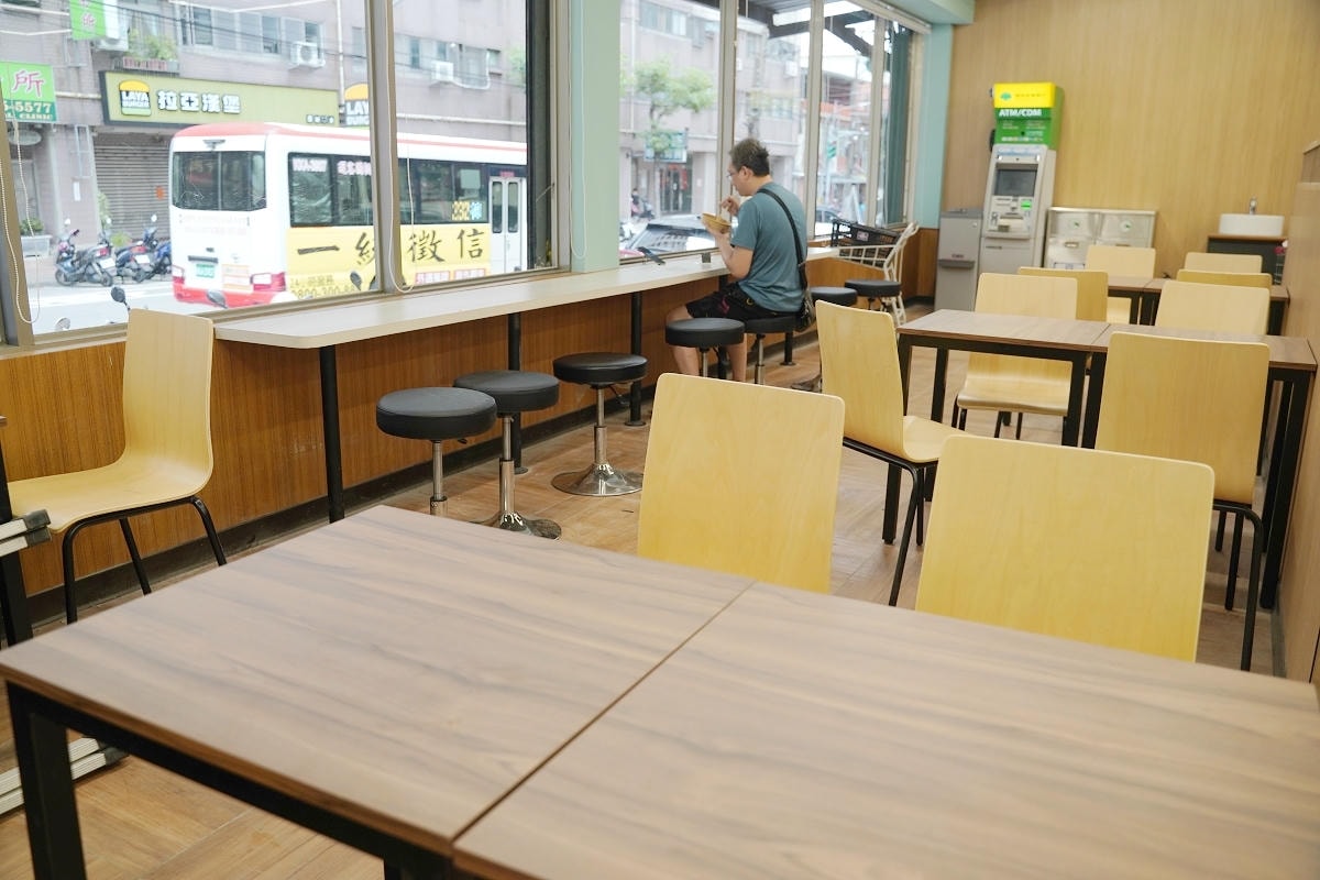 【全聯福利中心中壢長春店】桃園最新全聯2.0 熱便當/烤地瓜/烤物炸物/飯糰壽司美味立即嚐
