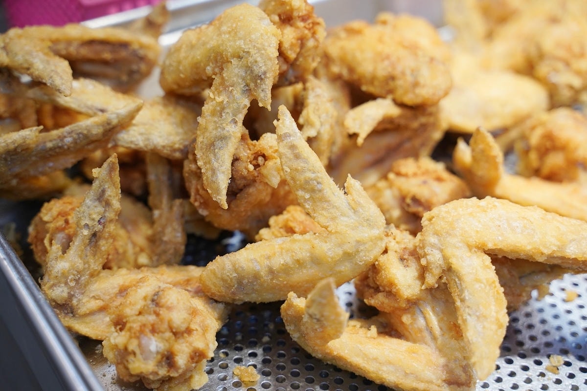 【陳季炸雞北投店】北投市場超人氣排隊美食 香雞排55元/現炸香雞翅5支110元吮指回味無窮