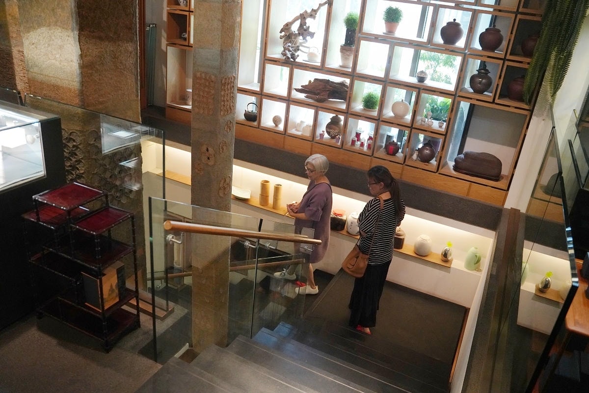 【梅門六調通模範茶館】台北條通商圈素食餐廳推薦 李鳳山大師打造的天然蔬食素養空間