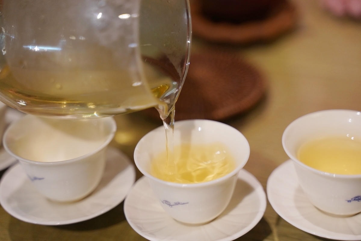 【梅門六調通模範茶館】台北條通商圈素食餐廳推薦 李鳳山大師打造的天然蔬食素養空間