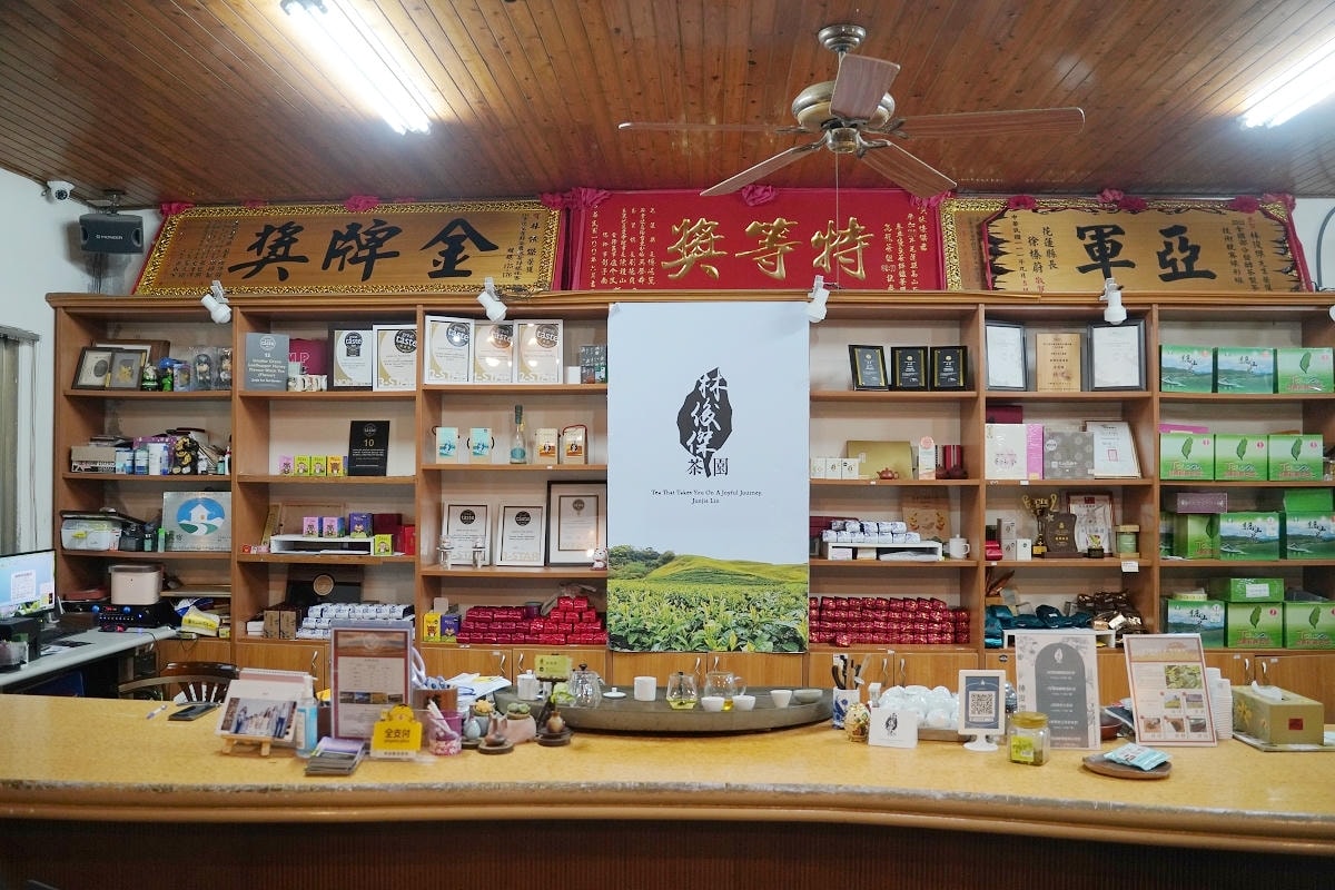 【益順休閒農場】花蓮六十石山住宿推薦 窗外即是滿滿金針花海 住宿餐飲就像是回到老家一樣舒適