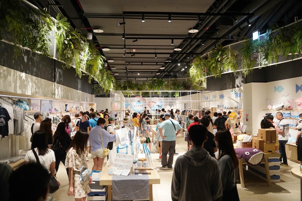 【台中海洋館亮點大公開】台灣最大水母展示區/首座室內人工溼地 台灣首見企鵝開放式展示缸