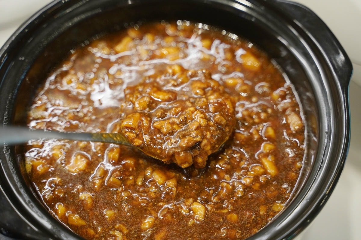【魔椒頂級鴛鴦鍋經國直營店】桃園吃到飽首選 豐富海鮮自助吧無限量供應 紅白酒瓶裝啤酒喝到飽