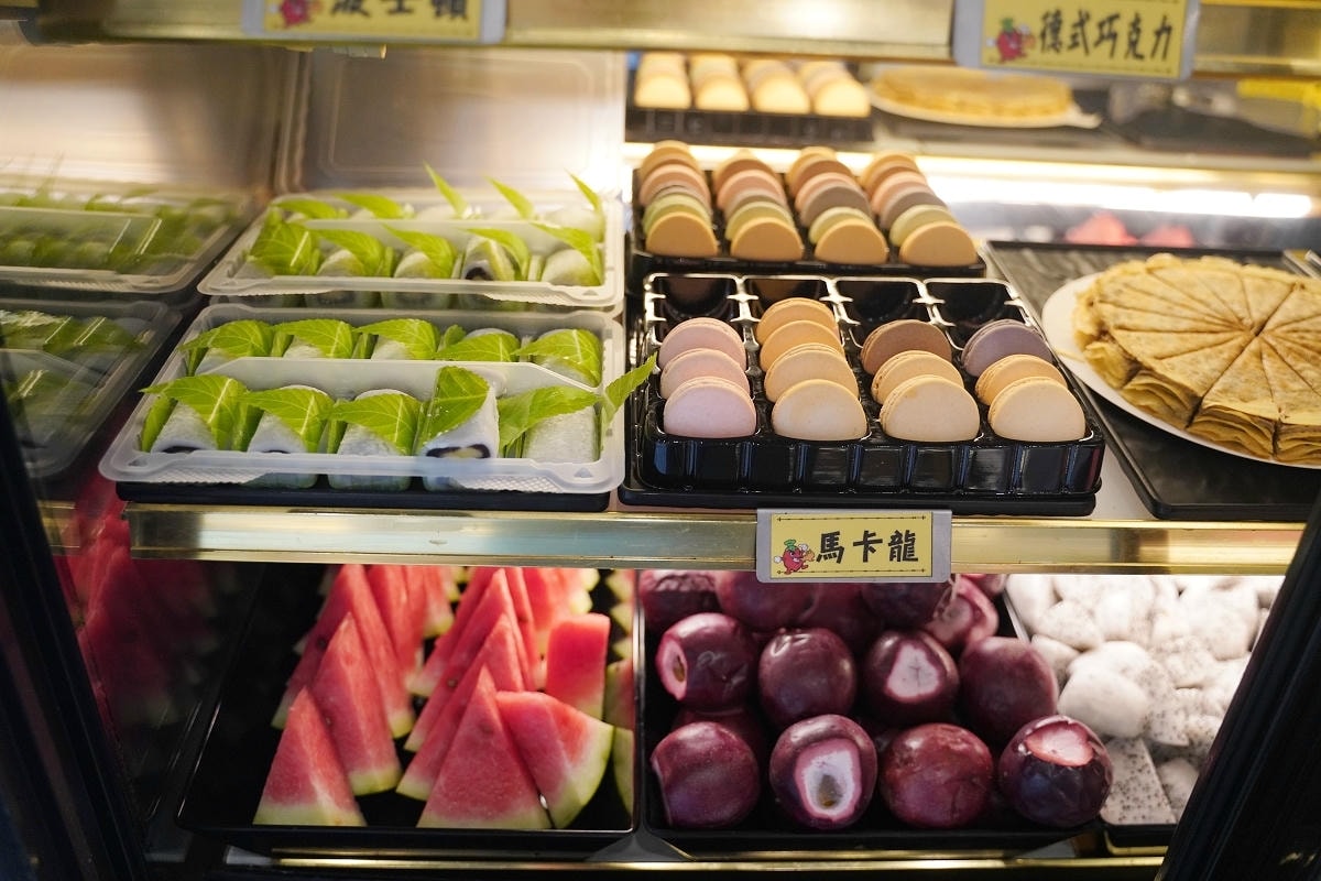 【魔椒頂級鴛鴦鍋經國直營店】桃園吃到飽首選 豐富海鮮自助吧無限量供應 紅白酒瓶裝啤酒喝到飽