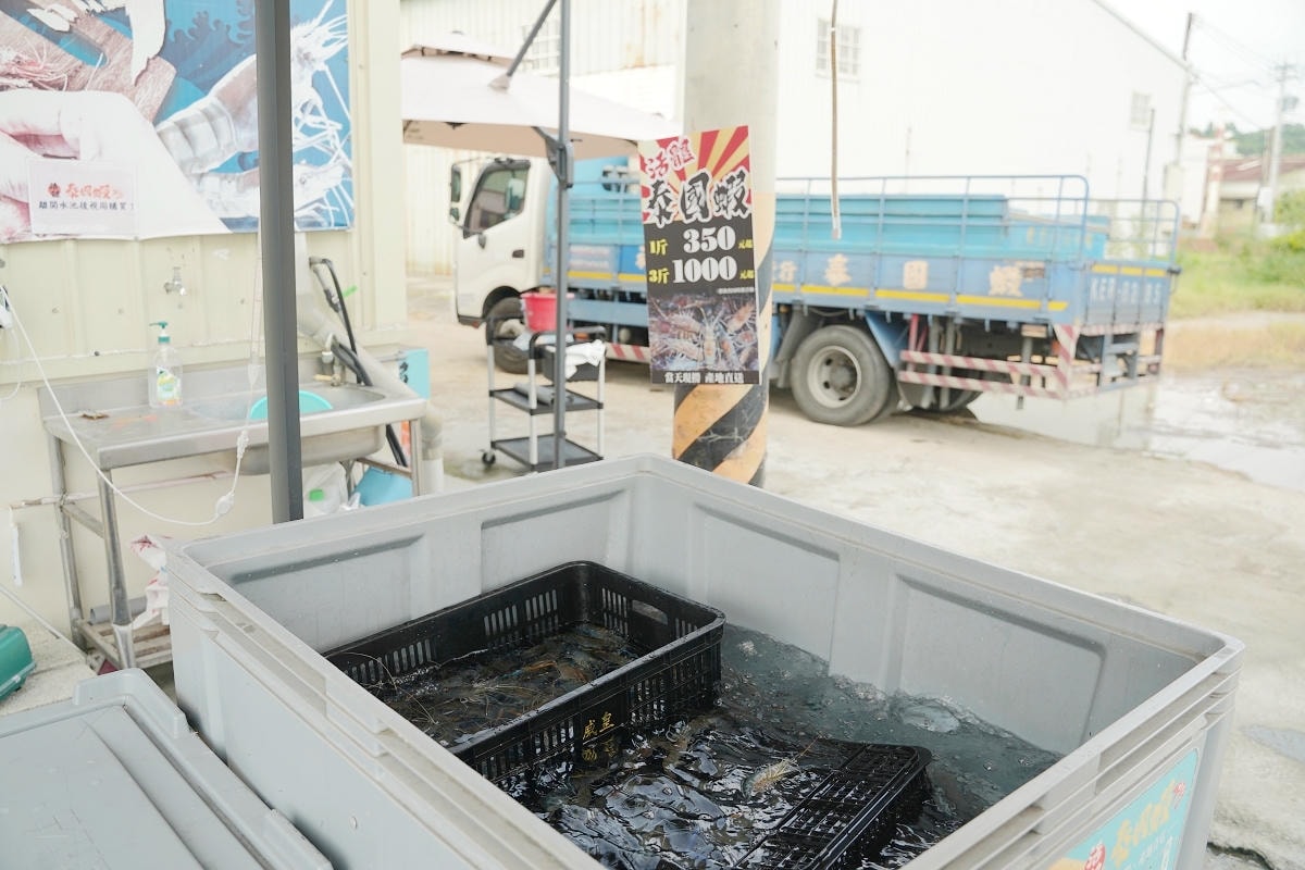 【就是愛海鮮-海鮮肉品市集】彰化最大海鮮市集推薦 百坪停車場好停車 中秋烤肉火鍋採買必訪 - 第3張圖 【就是愛海鮮-海鮮肉品市集】彰化最大海鮮市集推薦 百坪停車場好停車 中秋烤肉火鍋採買必訪