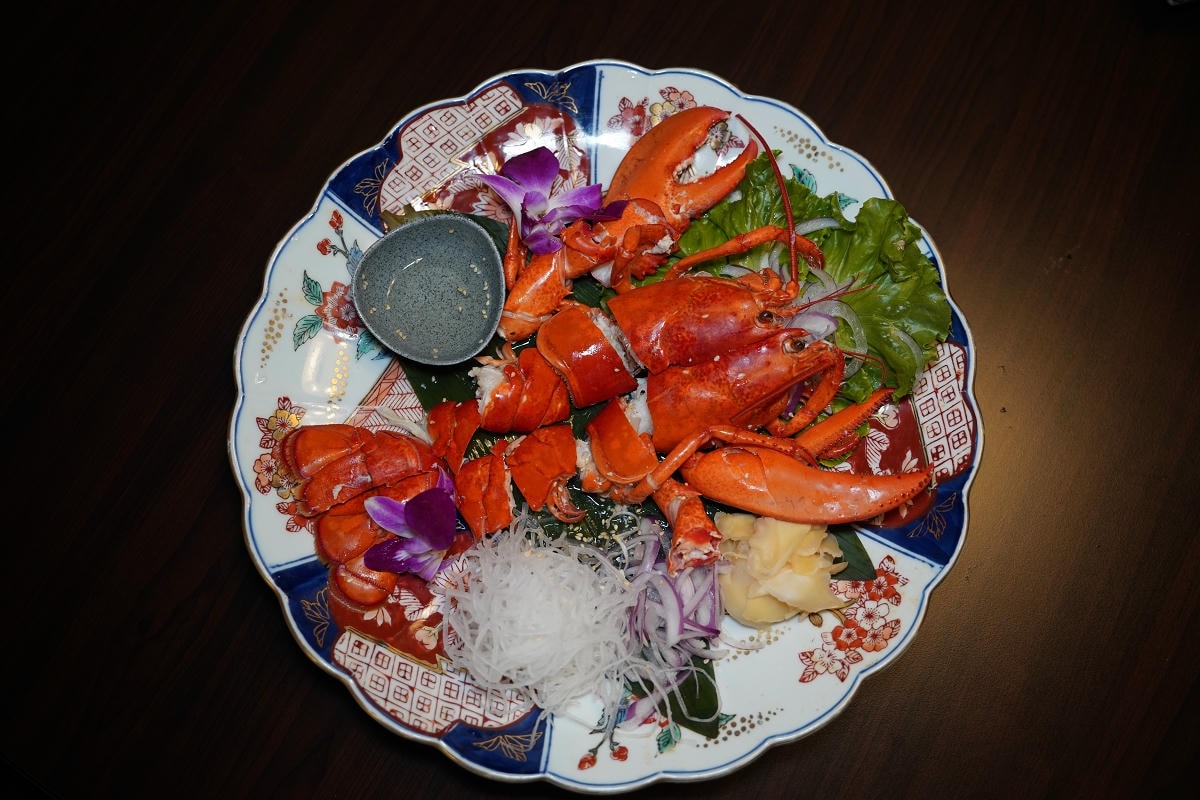 【小海童日式料理】青埔日式無菜單料理推薦 美味活體海鮮+季節時魚 慶生聚餐團體包廂吃飯首選