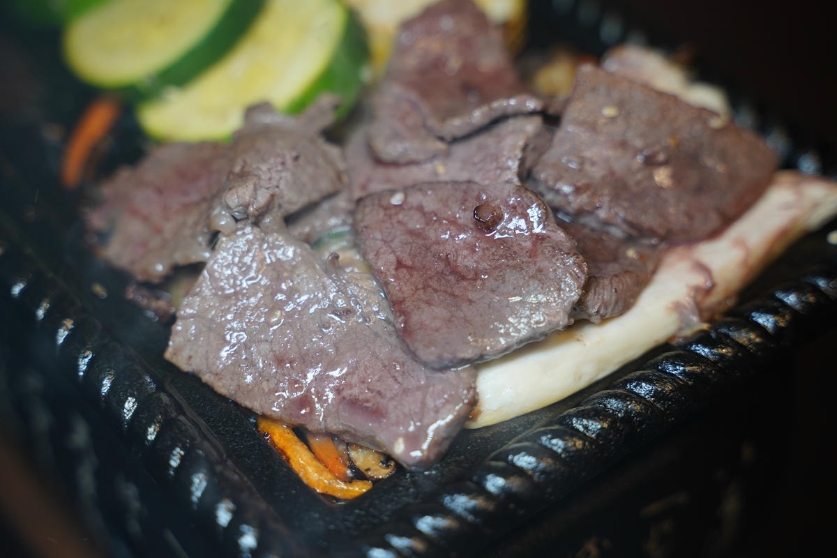 【小海童日式料理】青埔日式無菜單料理推薦 美味活體海鮮+季節時魚 慶生聚餐團體包廂吃飯首選