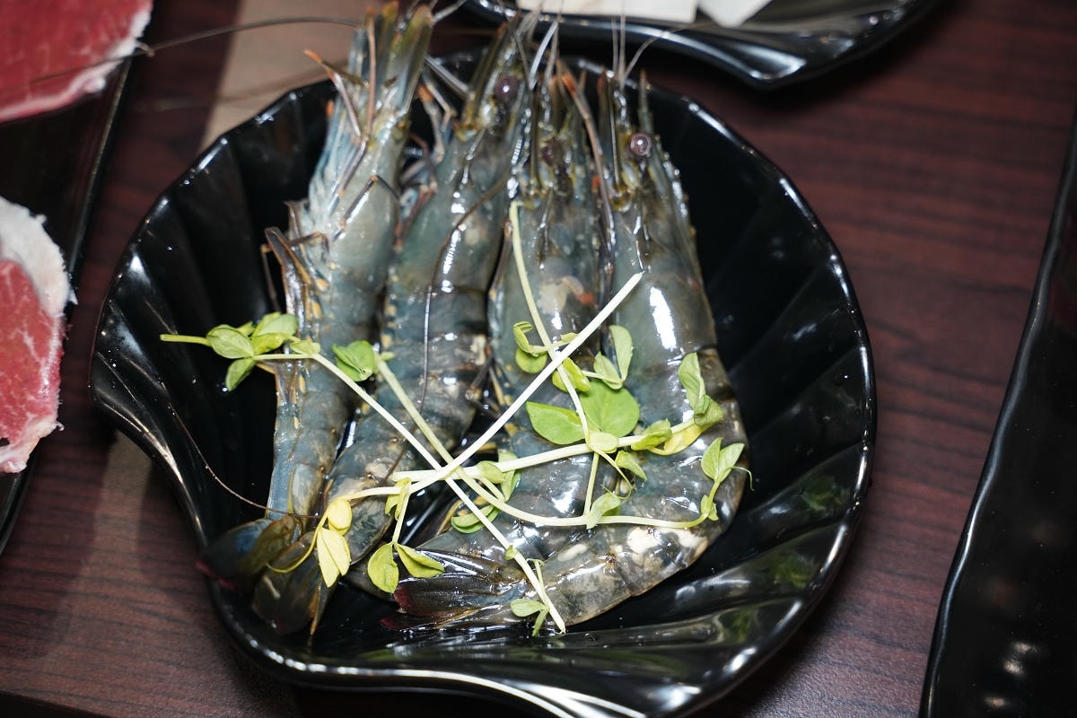 【紅紅麻辣火鍋店】中壢麻辣鴛鴦火鍋推薦 傳統四川麻辣火鍋改造台灣口味 傳統中式風格用餐環境