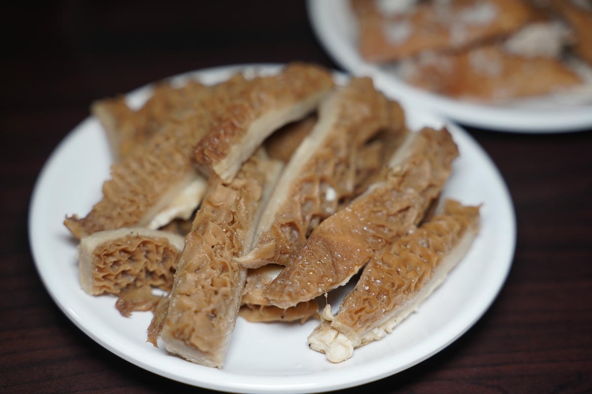 【紅紅麻辣火鍋店】中壢麻辣鴛鴦火鍋推薦 傳統四川麻辣火鍋改造台灣口味 傳統中式風格用餐環境
