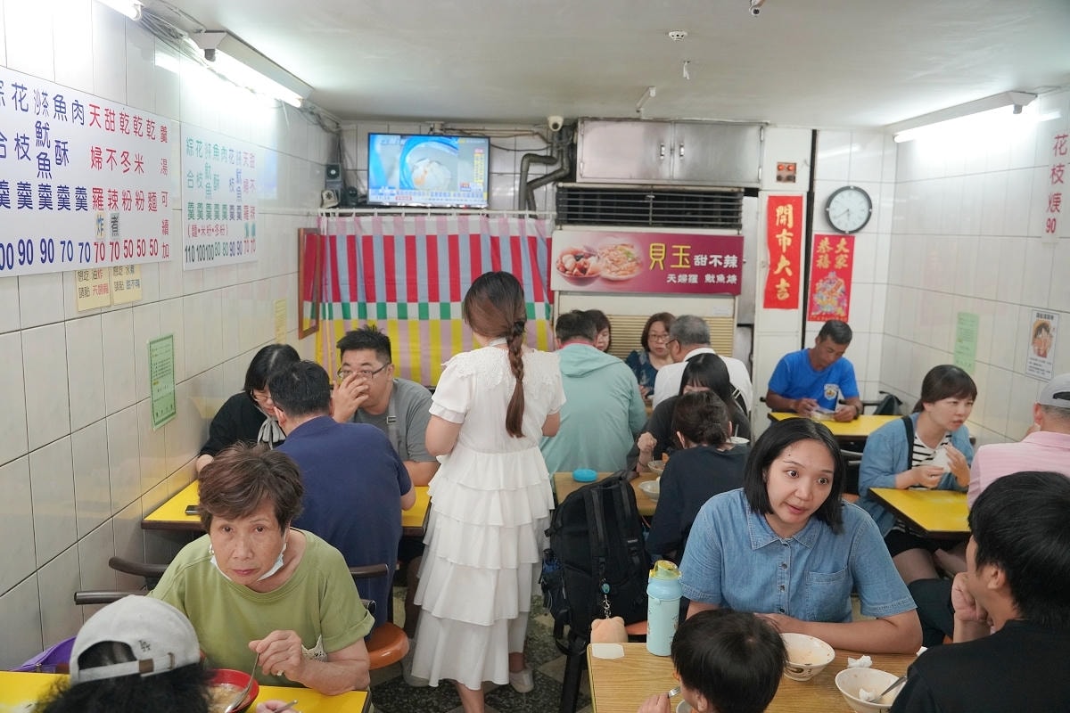 【貝玉天婦羅】西門町萬年商業大樓B1老字號美食小吃 招牌煮甜不辣/炸天婦羅 原萬聯甜不辣
