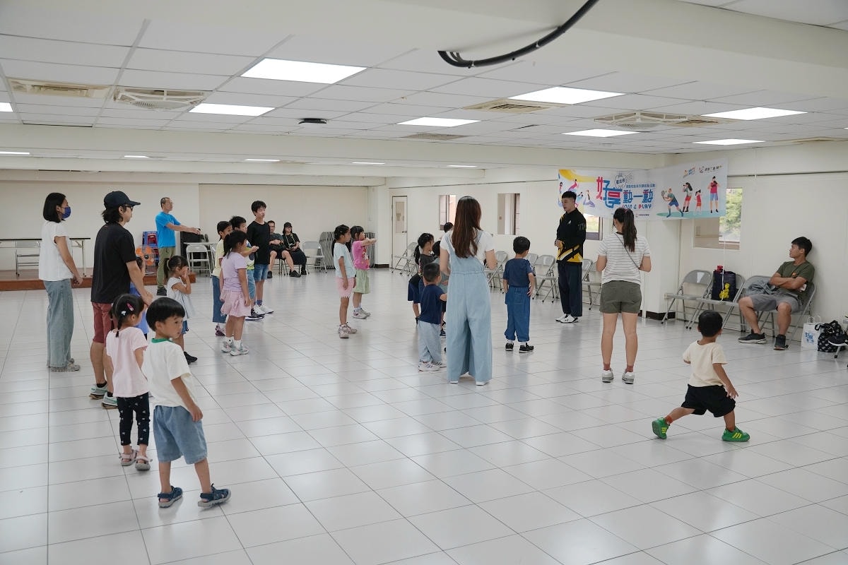 【臺北市運動知能系列課程心得分享】四大系列課程完全免費 集點免費兌換動能好禮 親子武術歡樂營 - 第1張圖 【臺北市運動知能系列課程心得分享】四大系列課程完全免費 集點免費兌換動能好禮 親子武術歡樂營