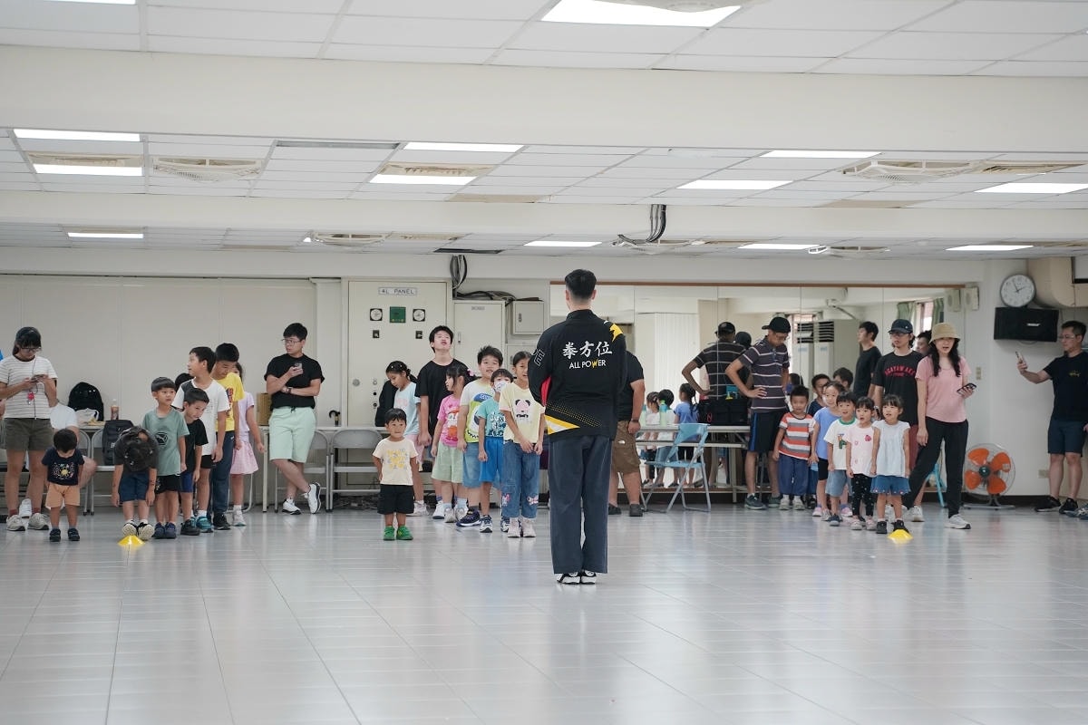 【臺北市運動知能系列課程心得分享】四大系列課程完全免費 集點免費兌換動能好禮 親子武術歡樂營 - 第9張圖 【臺北市運動知能系列課程心得分享】四大系列課程完全免費 集點免費兌換動能好禮 親子武術歡樂營