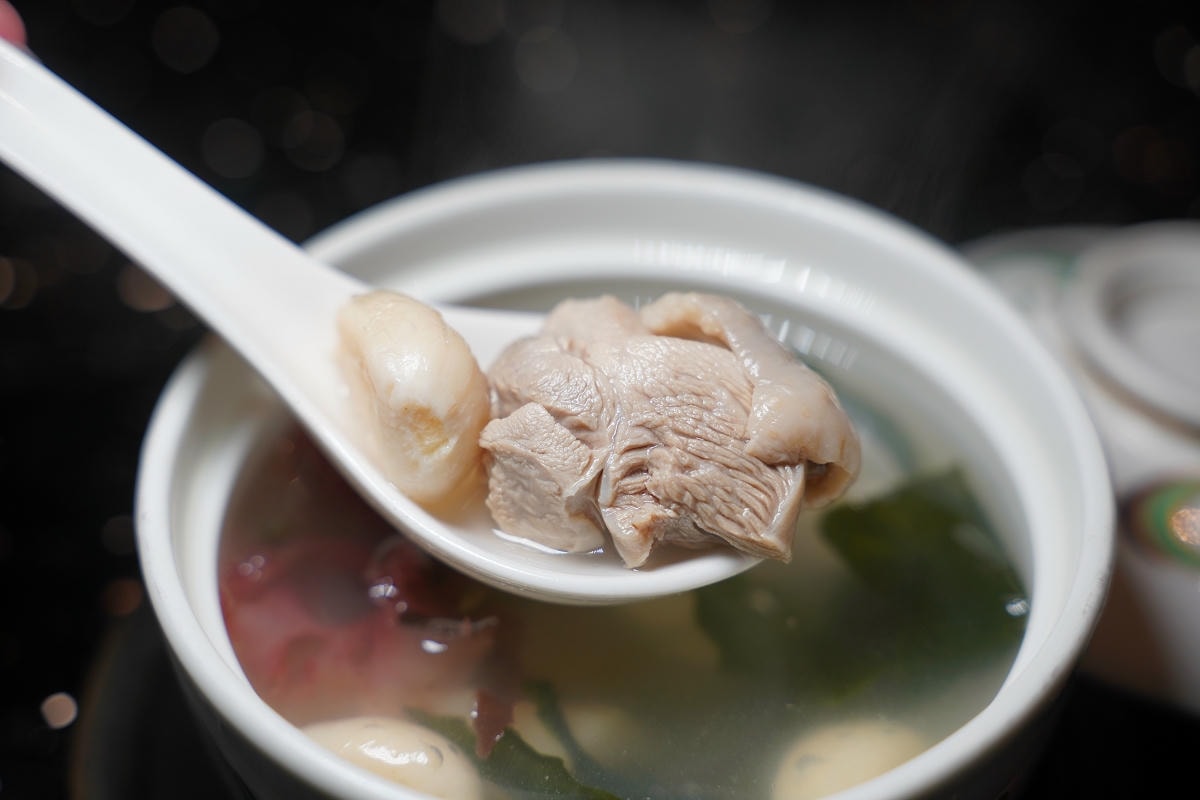 【順園日式料理】福容大飯店台北一館美食餐廳推薦 精緻日本料理 美味必點「西京和食單人套餐」 - 第17張圖 【花漾福容主題客房一泊二食】福容花藝房約會必訪 美味順園日式料理西京和食套餐 免費手工好禮