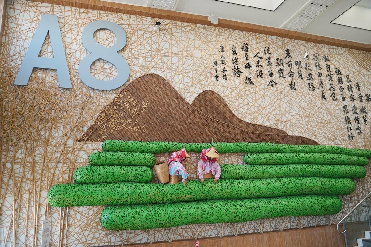 【桃園國際機場飛日本北海道新千歲機場】中華航空CI130 二航南翼臺灣玩藝大街飛機觀景平台 - 第15張圖 【桃園國際機場飛日本北海道新千歲機場】中華航空CI130 二航南翼臺灣玩藝大街飛機觀景平台