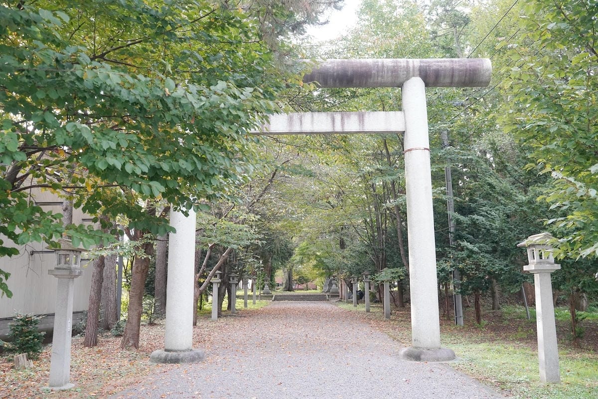 【北海道深川神社】創建於1894年 北海道古老輝岩手水盤 百年歷史深川相馬神社 - 第8張圖 【北海道深川神社】創建於1894年 北海道古老輝岩手水盤 百年歷史深川相馬神社