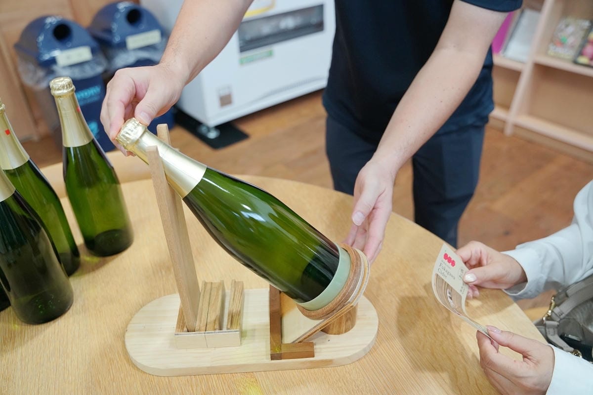 【ふかがわシードル – アップルランド 山の駅 おとえ】體驗製作專屬原創酒標獨一無二蘋果酒