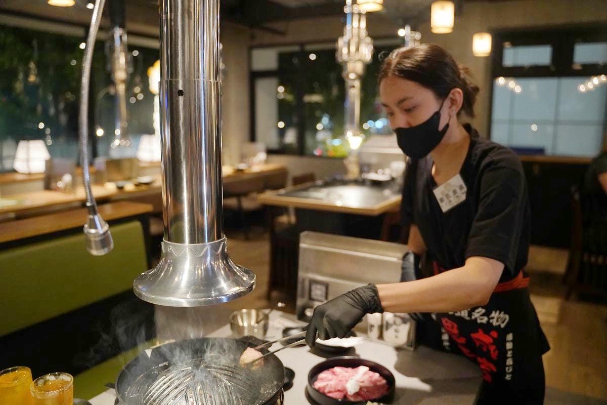 【旭川成吉思汗 大黑屋（ASAHIKAWA JINGISUKAN DAIKOKUYA）台北中山北路店】北海道旭川排隊名店首間海外旗艦店插旗台北中山區 北海道正宗烤羊肉