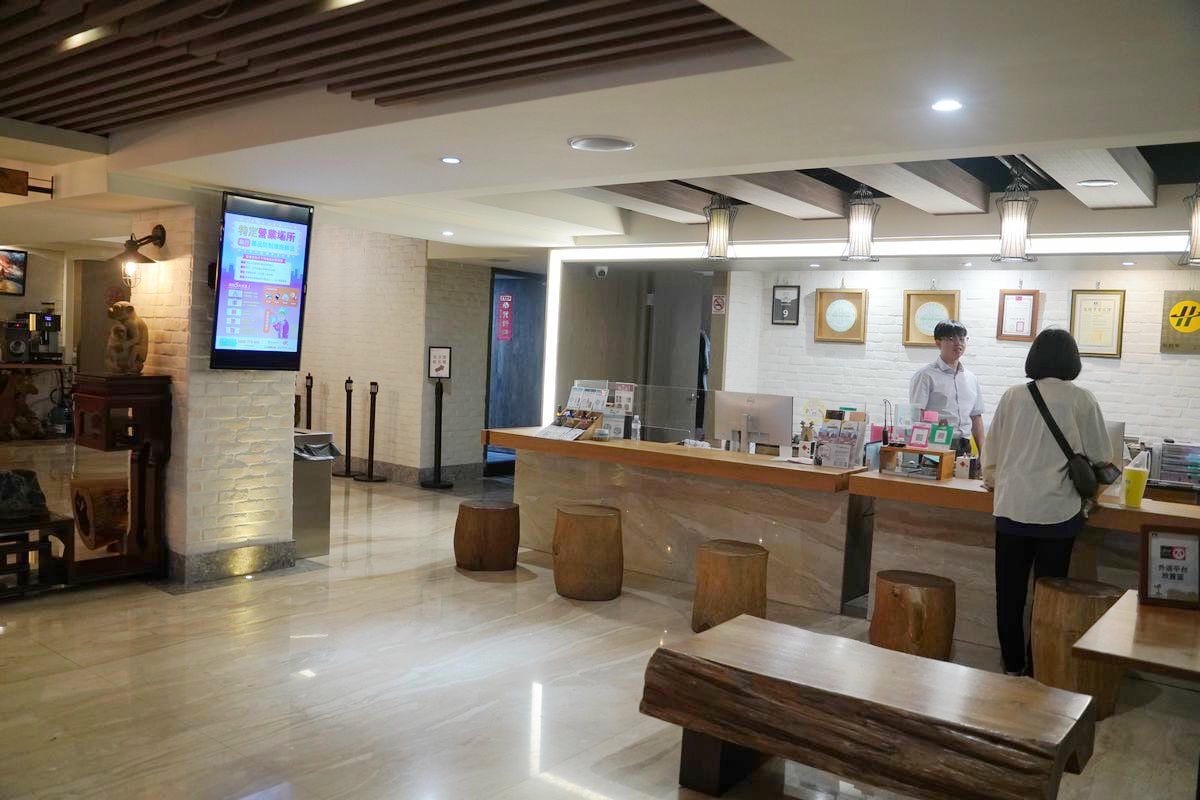 【蘭桂坊花園酒店N訪】嘉義市最熱鬧文化路夜市內 豐盛多樣早餐吃到飽 嘉義市住宿飯店推薦