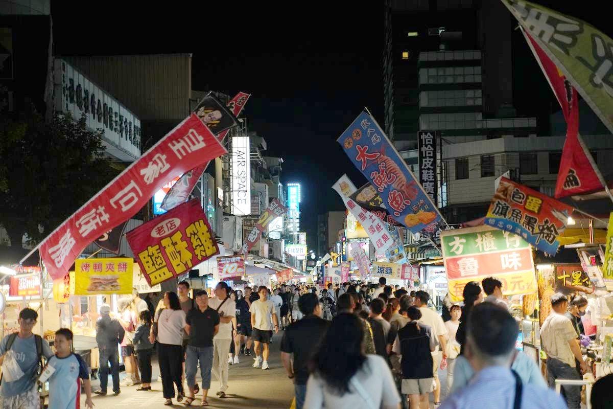 【蘭桂坊花園酒店N訪】嘉義市最熱鬧文化路夜市內 豐盛多樣早餐吃到飽 嘉義市住宿飯店推薦