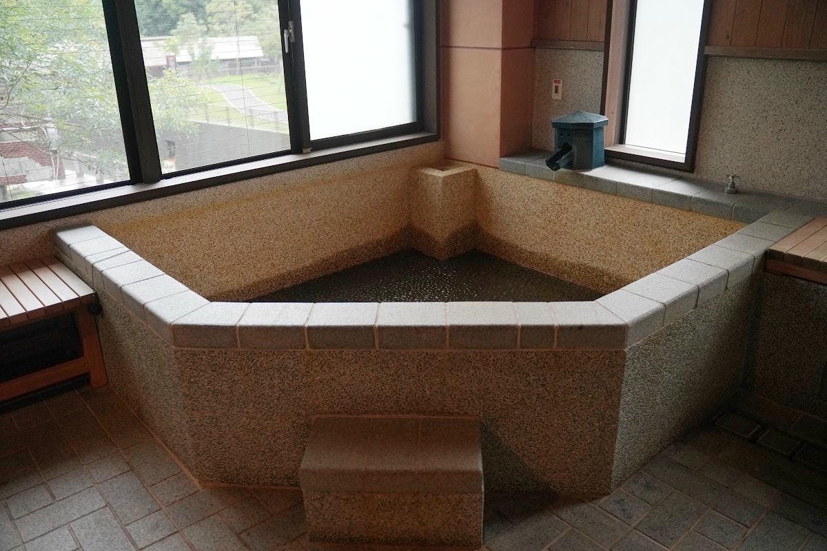 【蘇澳冷熱泉泡湯屋】蘇澳冷泉公園全新開放VIP湯屋/頂級湯屋 獨特冷暖雙泉系統冬天泡湯首選