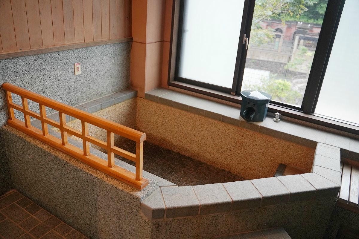 【蘇澳冷熱泉泡湯屋】蘇澳冷泉公園全新開放VIP湯屋/頂級湯屋 獨特冷暖雙泉系統冬天泡湯首選