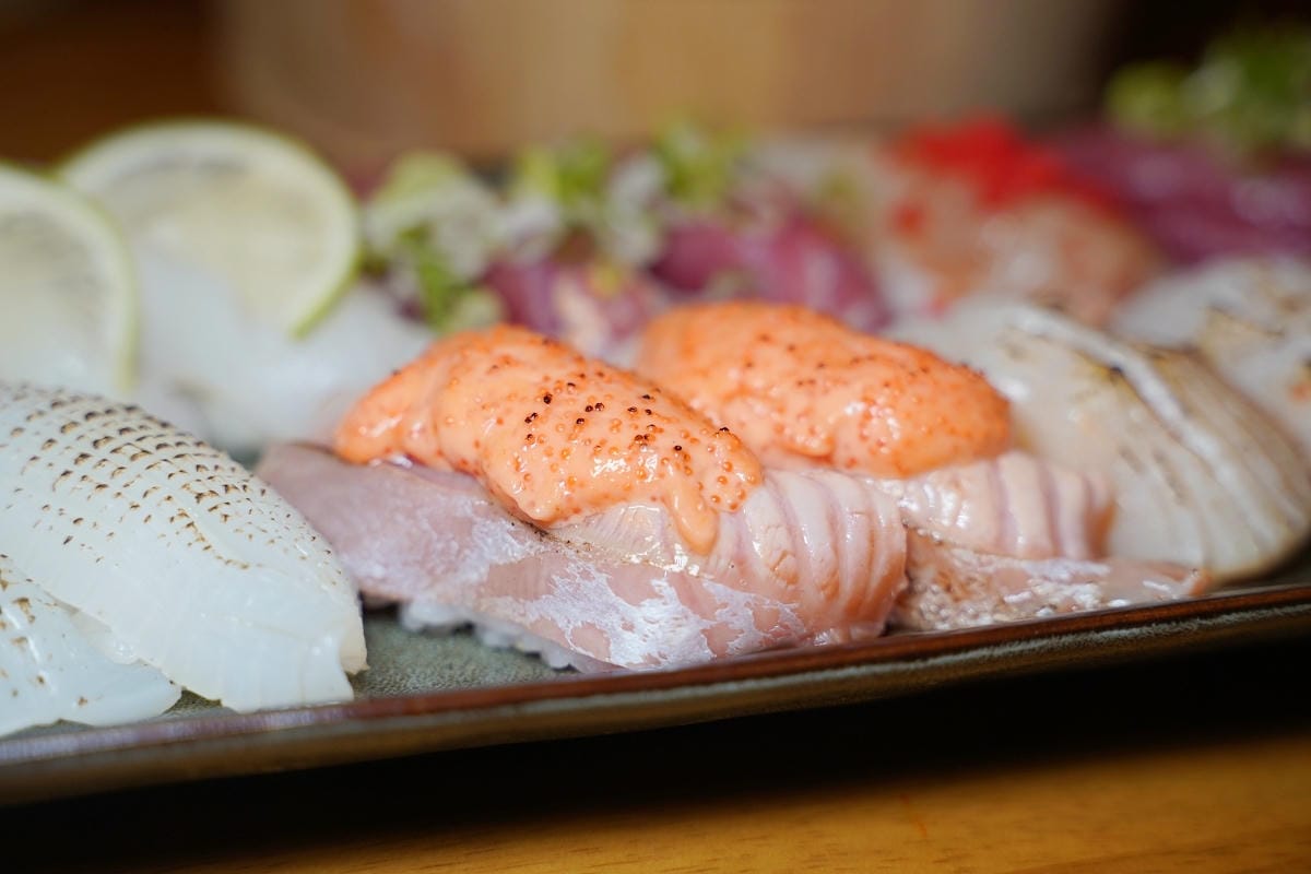 【魚金海鮮居食屋二訪】高CP值無菜單料理個人獨享套餐 超浮誇魚金海鮮木桶/豪華海鮮握壽司
