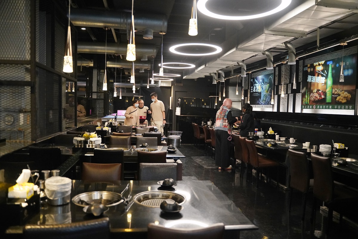 【匠夯日式無煙燒肉】桃園藝文特區燒肉吃到飽 專人桌邊剝蝦代烤超貼心 自助吧2.0全面升級