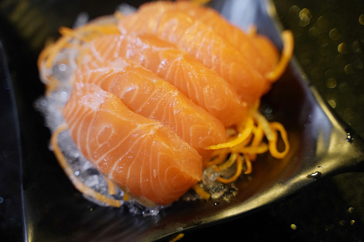 【匠夯日式無煙燒肉】桃園藝文特區燒肉吃到飽 專人桌邊剝蝦代烤超貼心 自助吧2.0全面升級