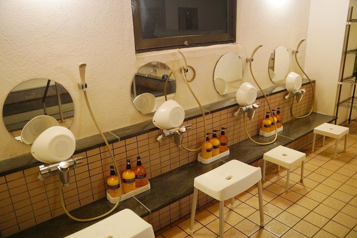 【占冠湯の沢溫泉森の四季】北海道富良野溫泉旅館推薦 一泊二食占冠村冷礦泉 特色鹿肉料理必嚐