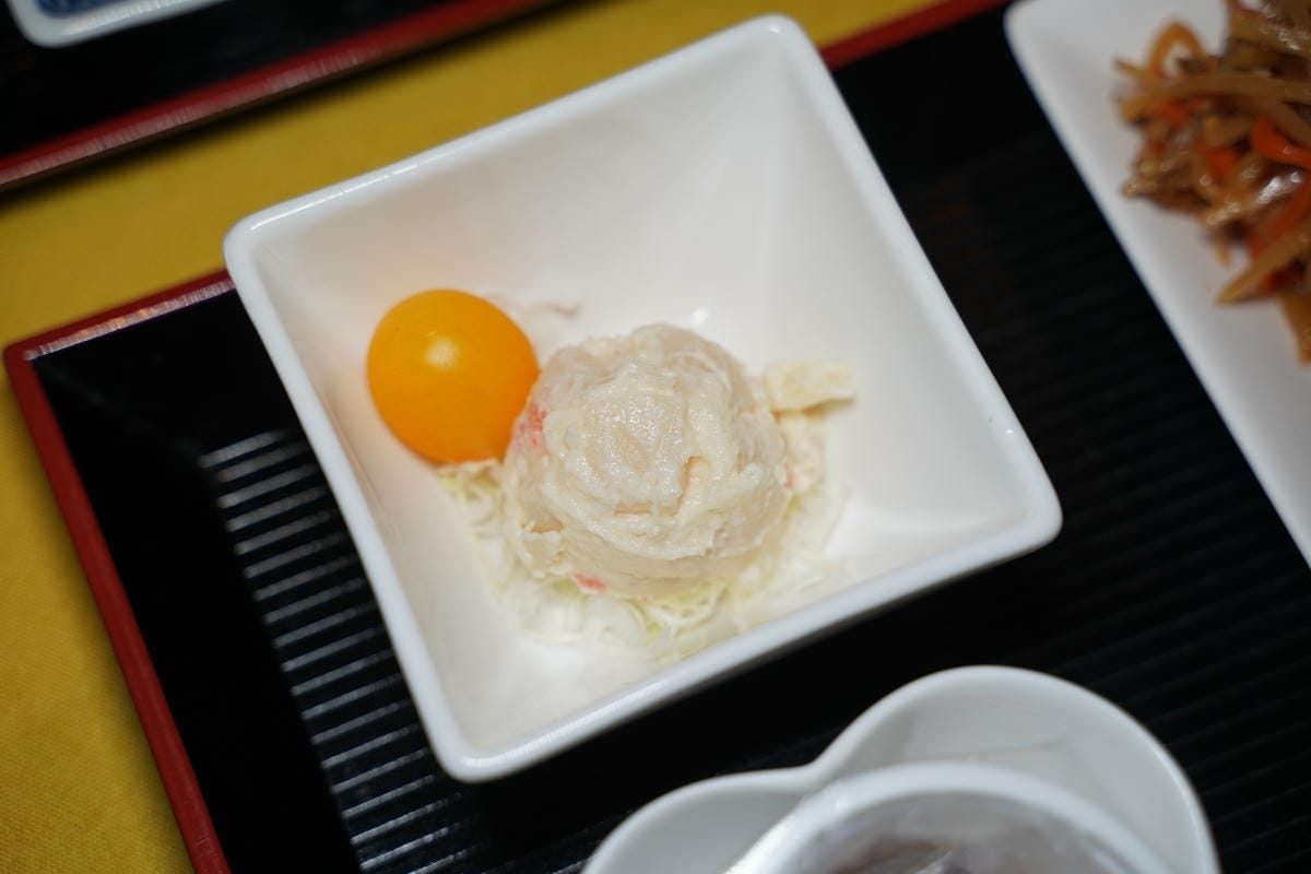 【占冠湯の沢溫泉森の四季】北海道富良野溫泉旅館推薦 一泊二食占冠村冷礦泉 特色鹿肉料理必嚐