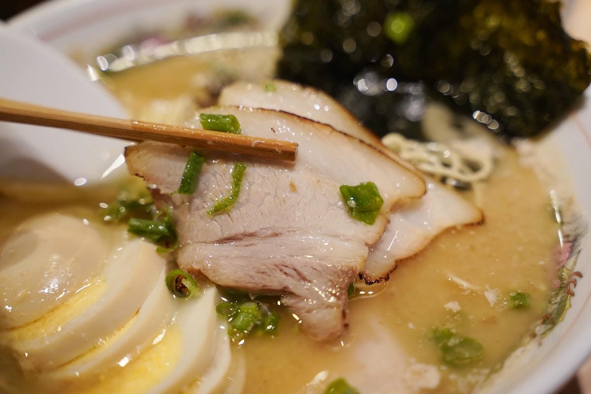 【豚骨拉麵大河】北海道札幌狸小路美食推薦 北海道No.1豚骨ラーメン 福岡直送豚骨專用麵條