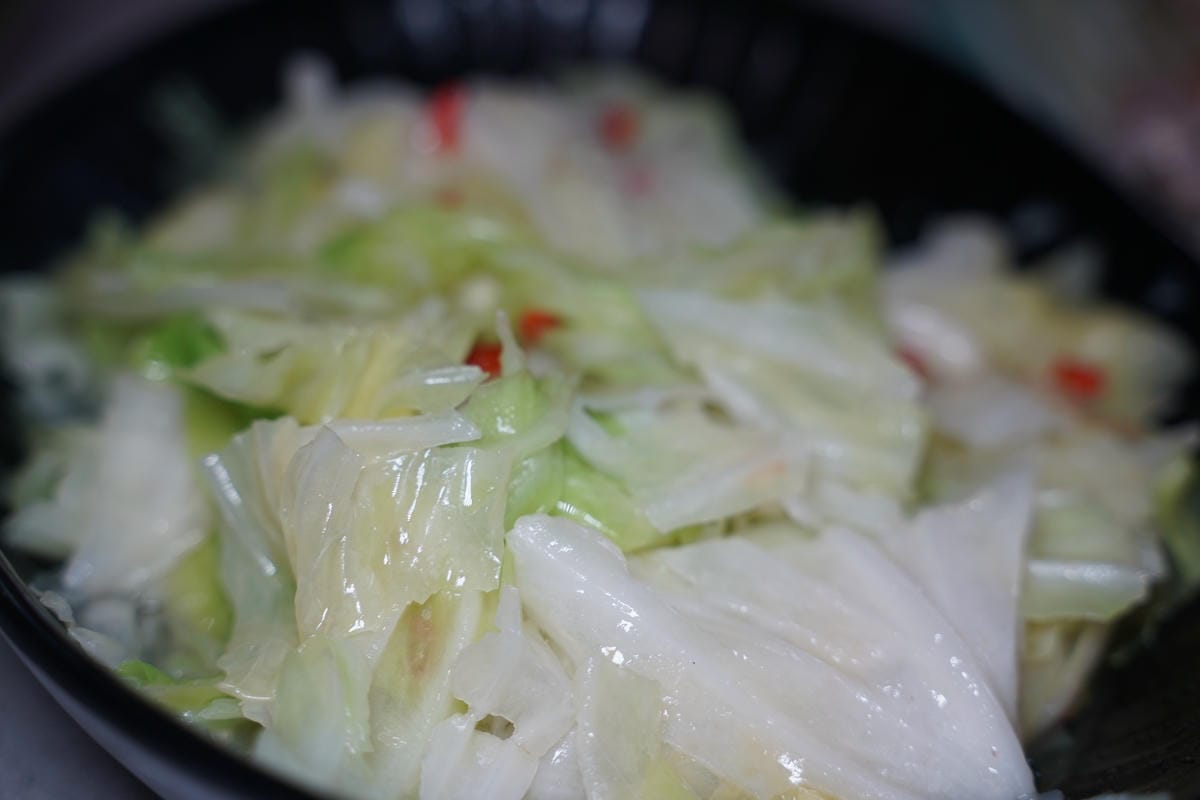 【七里香甕仔雞日月潭店】南投埔里美食餐廳推薦 鄰近桃米生態村/Cona’s妮娜巧克力城堡