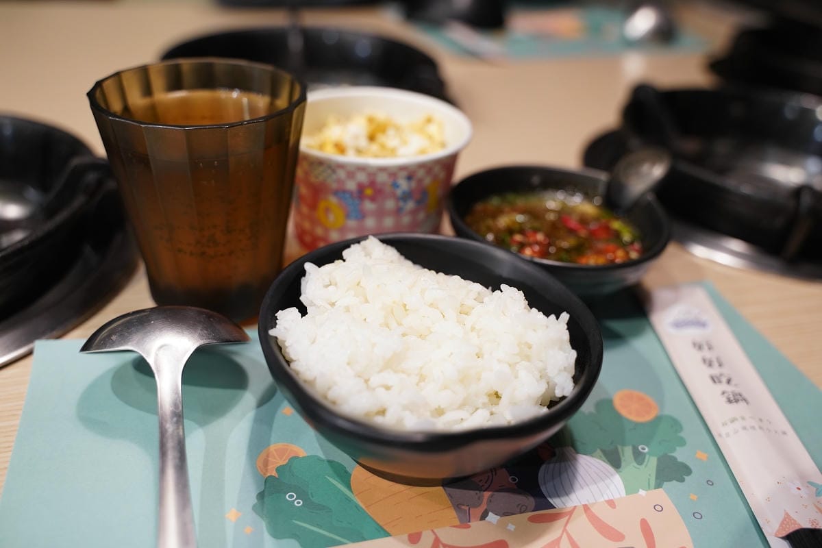 【好好吃鍋】南投水里美食餐廳推薦 來自山城裡的小火鍋 內用爆米花/冰淇淋/白飯/飲料吃到飽 - 第8張圖 【好好吃鍋】南投水里美食餐廳推薦 來自山城裡的小火鍋 內用爆米花/冰淇淋/白飯/飲料吃到飽