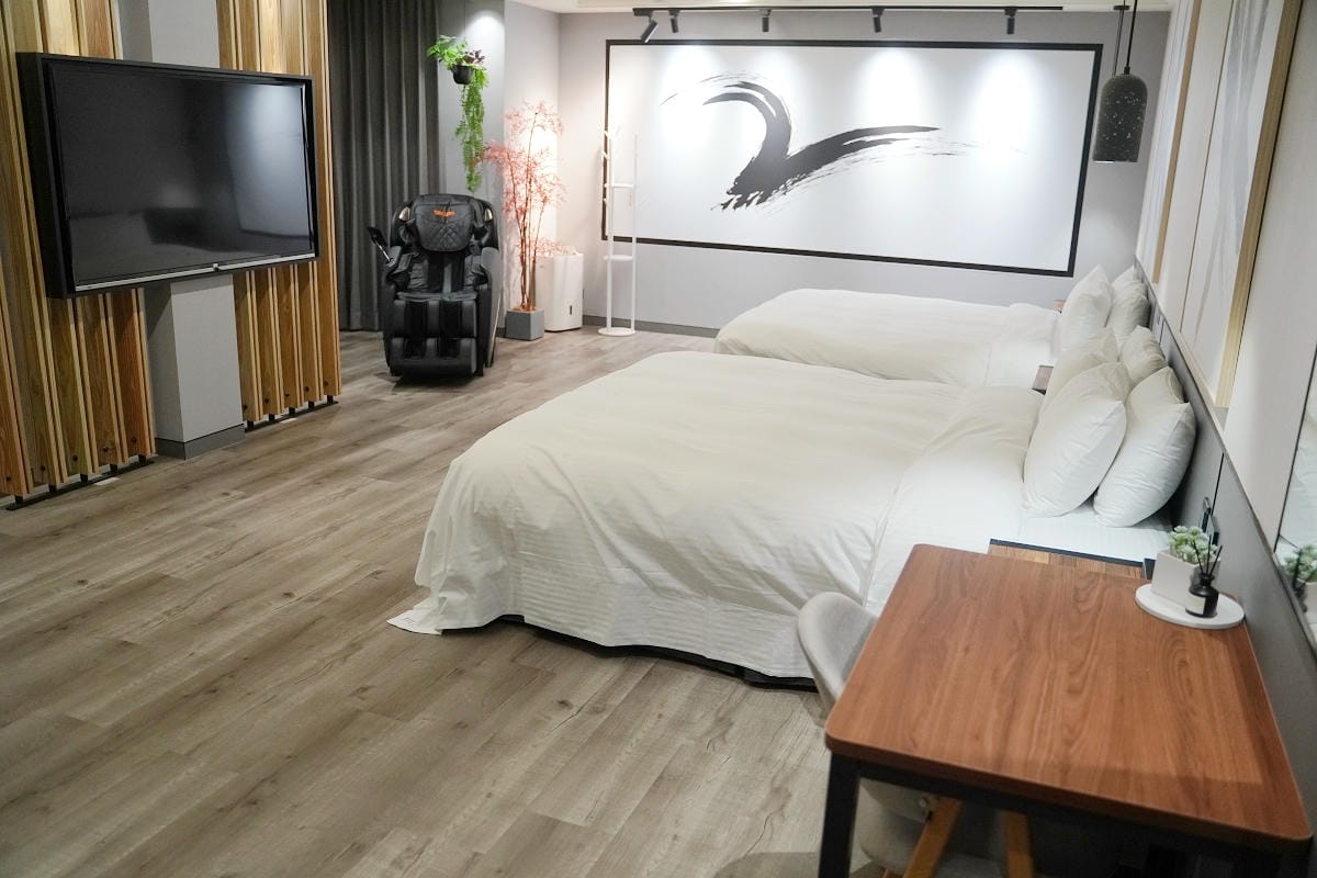 【IF Motel商務汽旅】桃園藝文特區汽車旅館 全新房型頂級按摩椅 超豐富自助早餐吃到飽